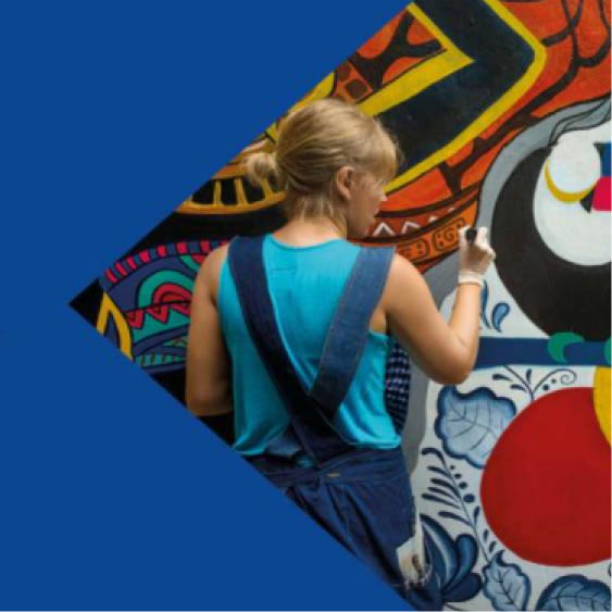 CulturEU - konstnär målar grafitti