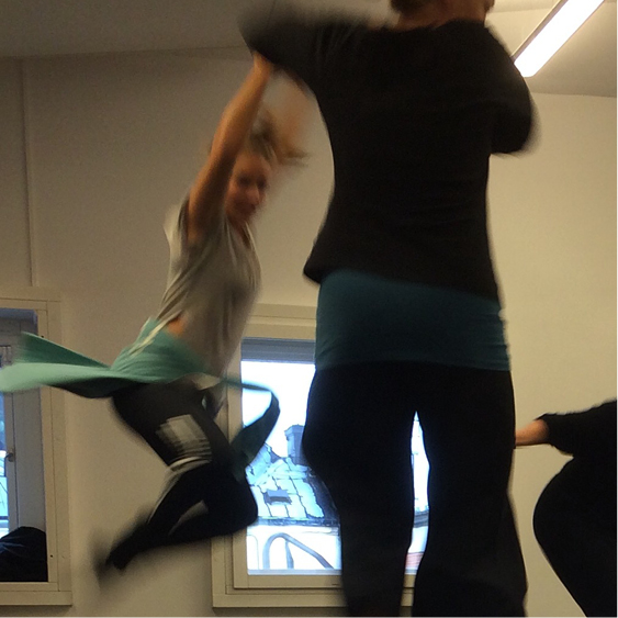 dansare hoppar
